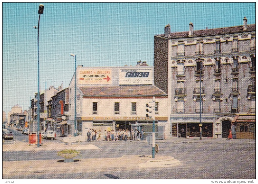 93 Seine Saint Denis La Courneuve Place Du 8 Mai 1945 - La Courneuve