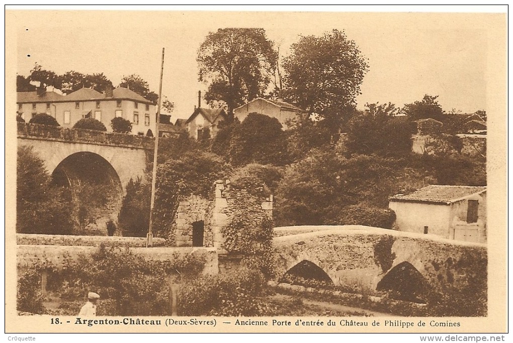 79013 ARGENTON CHÂTEAU - ANCIENNE PORTE D' ENTREE DU CHATEAU DE PHILIPPE DE COMINES Vers 1940 - Argenton Chateau