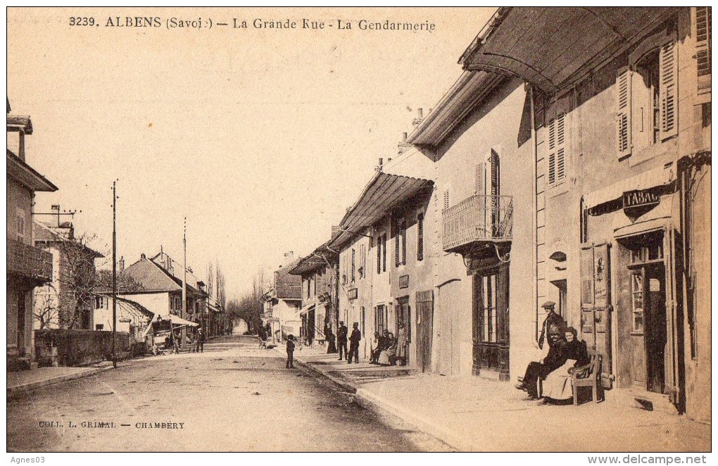 ALBENS     La Grande Rue - La Gendarmerie - Albens