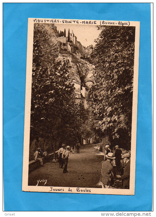 Partie De Pétanque--animée-Moustiers Ste Marie-années 20 -édition Yvon - Jeux Régionaux