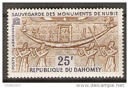 DAHOMEY  .   1964.   Unesco.  Sauvegarde Des Monuments De Nubie. - Bénin – Dahomey (1960-...)