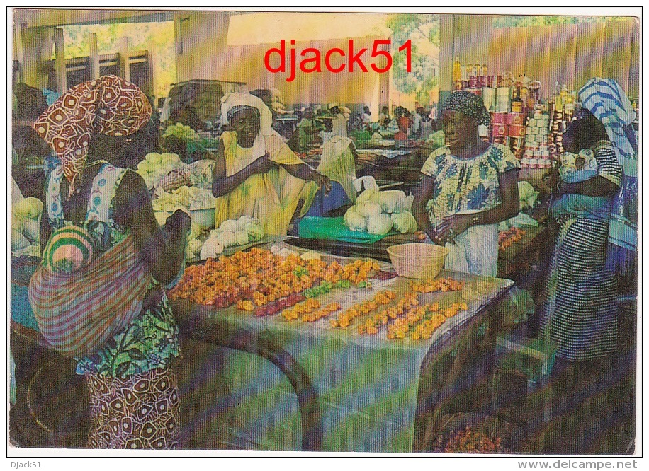 HAUTE-VOLTA (Burkina Faso) - Ouagadougou - Le Marché Couvert  / 2 Scans - Burkina Faso