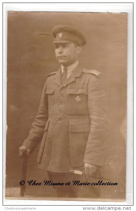 MILITAIRE CROATE - AVEC UNE DAGUE - CARTE PHOTO - Personaggi