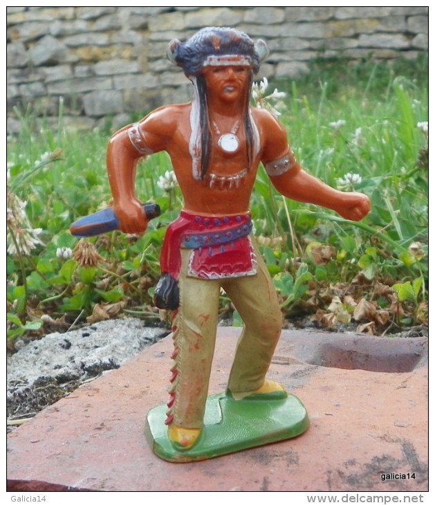 JIM WALT DISNEY 1956 DAVY CROCKETT  / JIM DAVY 2 ~ OEIL NOIR POIGNARD ~ FIGURINE GENRE STARLUX - Autres & Non Classés