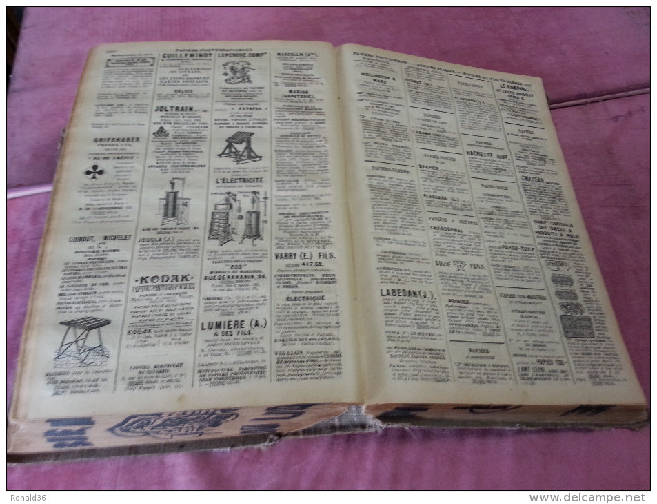 PARIS COMMERCE Didot Bottin Ambulance Apiculture Arme Horloger Ferblantier Automobile Mine Boulanger Meunier Industriel - Telefonbücher