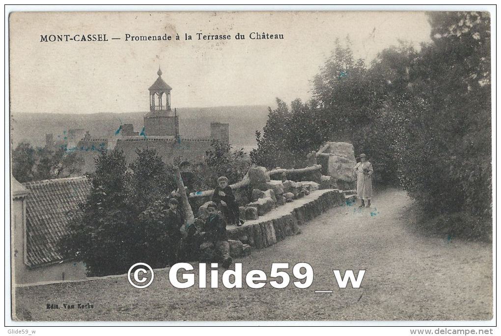 MONT-CASSEL - Promenade à La Terrasse Du Château (animée) - Cassel