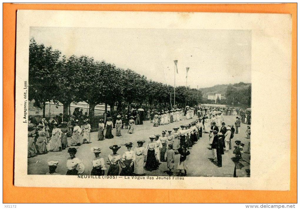 MNT-24  La Vogue Des Jeunes Filles à Neuville-sur-Saône  En 1905. Circulé - Neuville Sur Saone