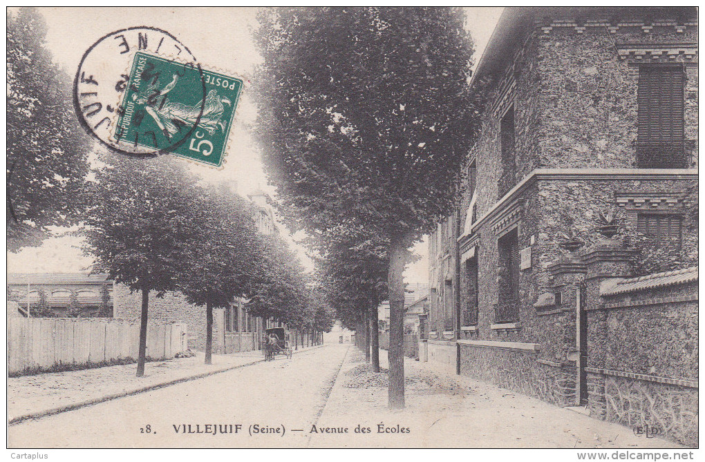 VILLEJUIF AVENUE DES ECOLES - Villejuif