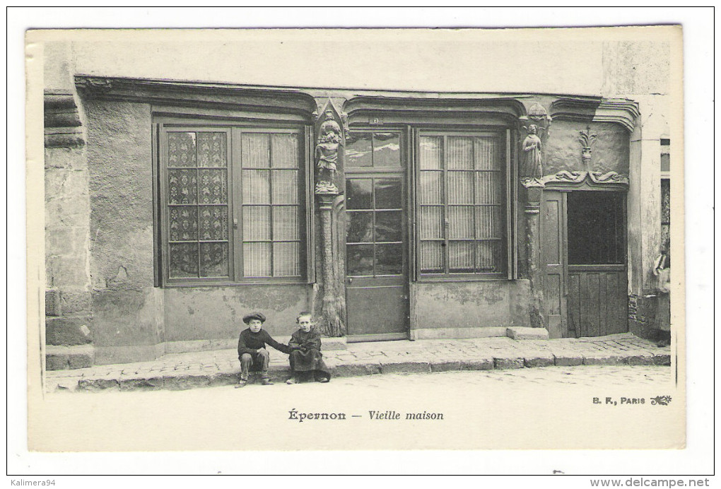 EURE-ET-LOIR  /  EPERNON  /  VIEILLE  MAISON - Epernon