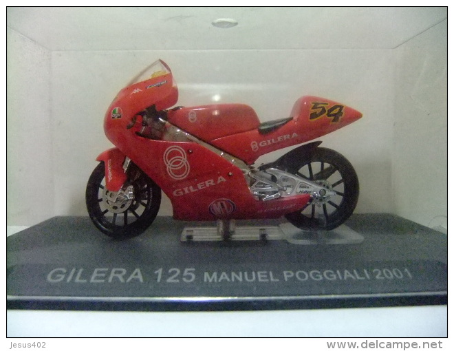 MOTO GILERA 125 MANUEL POGGIALI 2001 CON SU CAJA ORIGINAL - Motorfietsen