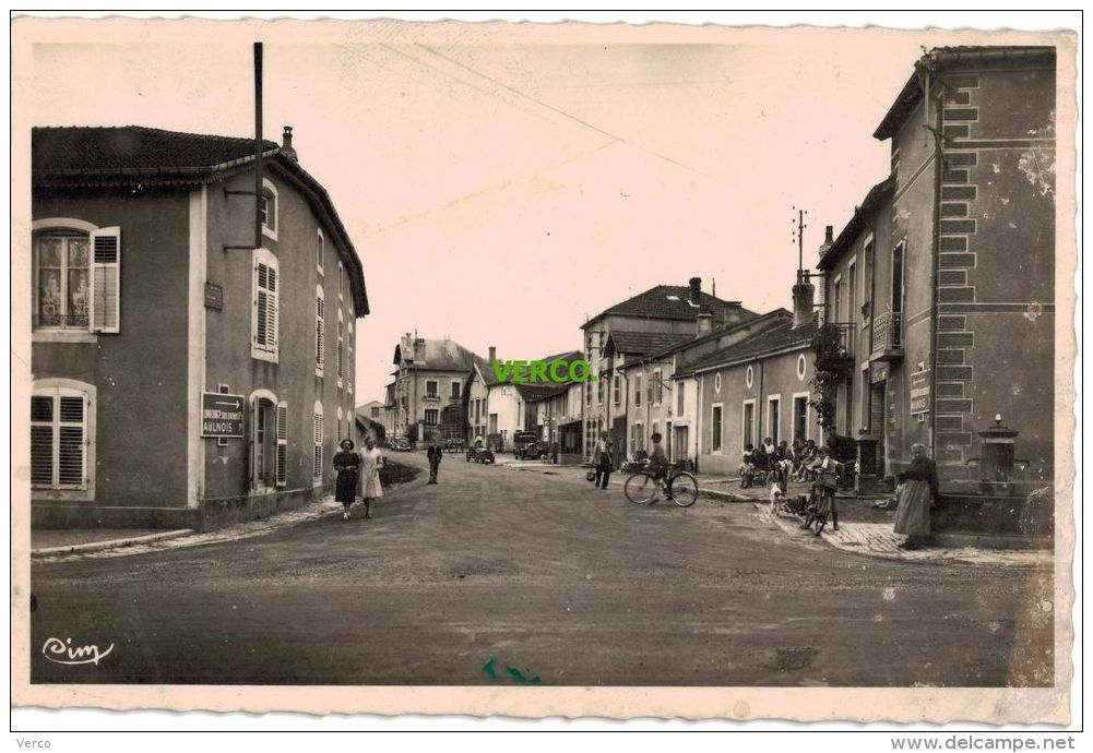 Carte Postale Ancienne De CHATENOIS – RUE DE LONGCHAMP - Chatenois