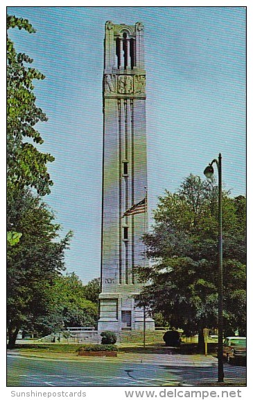 Famous Clock Tower And War Memorial Raleigh North Carolina - Raleigh