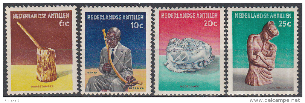 Ned. Antillen - Cultuurzegels - Maisstamper/Bentaspeleer/Hoofddoek/Jaja Met Kind - MH - NVPH 325-328 - Curaçao, Nederlandse Antillen, Aruba