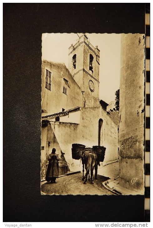 CPSM - 06,  Cagnes Sur Mer, La Montée De La Bourgade Et Le Clocher De L'église - Cagnes-sur-Mer