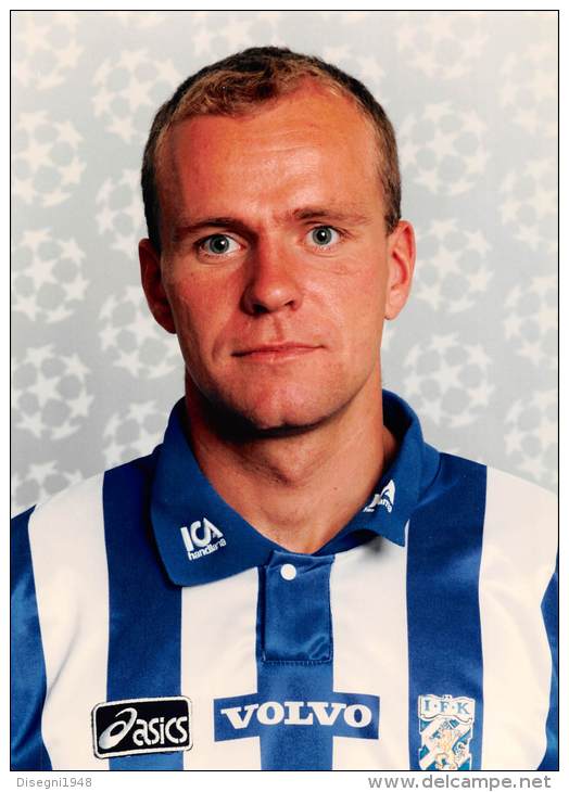 03826 "IFK GOTHENBURG - MIKAEL MARTINSSON". CALCIO , SOCCER.  FOTOGRAFIA ORIGINALE. - Sport