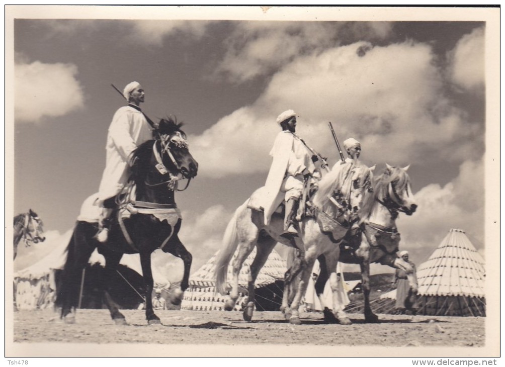 C P S M-C P M---le Maroc Artistique--cavaliers De Tribus---voir 2 Scans - Autres & Non Classés