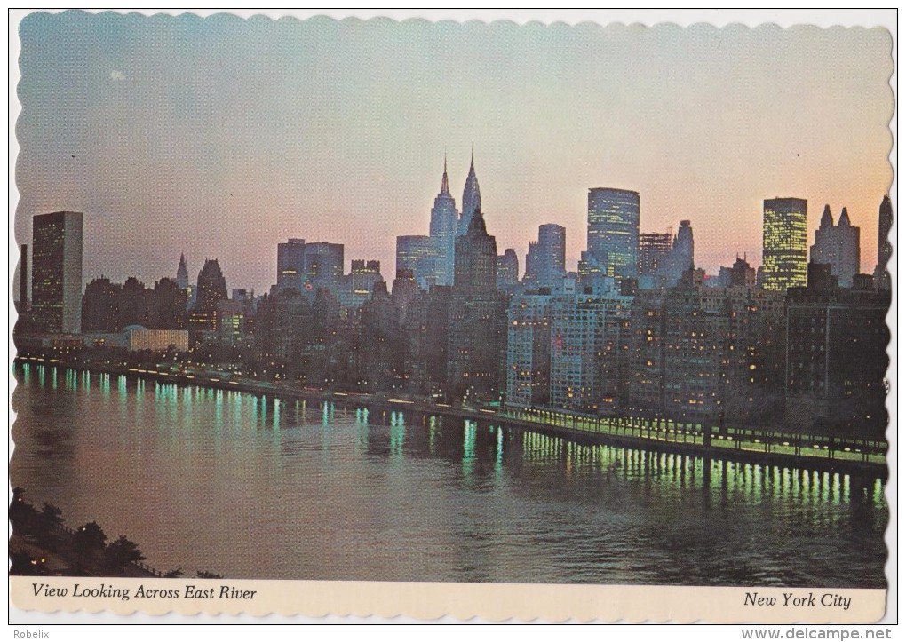 UNITED STATES -  NEW YORK  City-  View  Looking Across Riverr   1980 - Panoramic Views