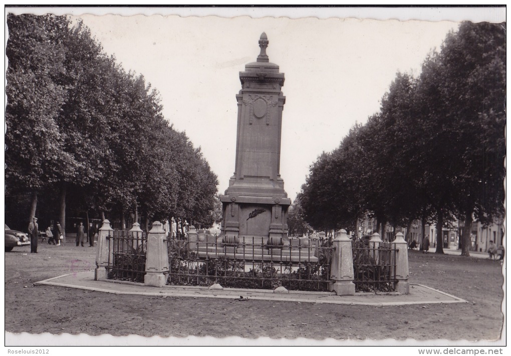 VILVOORDE : Monument William Tyndaele - Vilvoorde