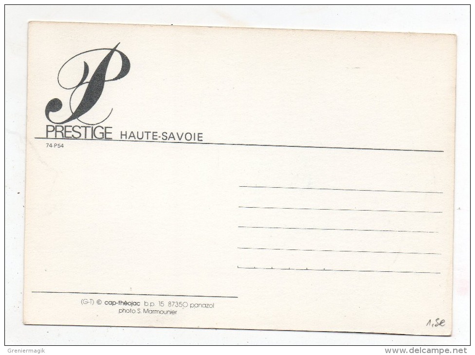 74 - Prestige Haute Savoie (vieille Femme Coupant Du Bois) - Photo: S. Marmounier - Autres & Non Classés