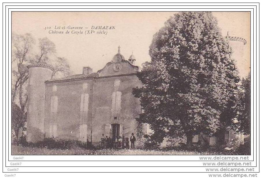 Cpa Réf-JP-X241 ( Dép-47- à DAMAZAN ) Groupe De Personnes Devant Le Château De COZELA  ( XVe Siècle ) - Damazan