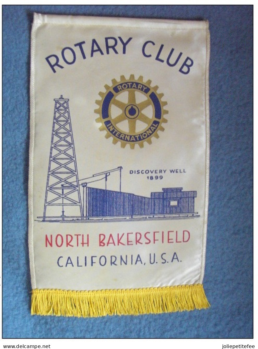 FANION / PENNANT:    NORTH BAKERSFIELD.  CALIFORNIA.  (U.S.A).   -   ROTARY CLUB  INTERNATIONAL. - Autres & Non Classés