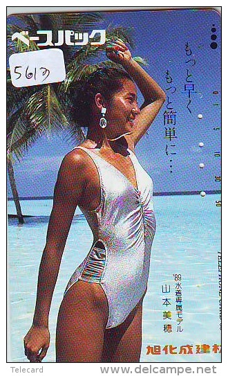 Télécarte Japon EROTIQUE (5613) EROTIC * Japan * ACTRESS  * TK * BIKINI  GIRL * BATHCLOTHES  * FEMME * SEXY LADY - Mode