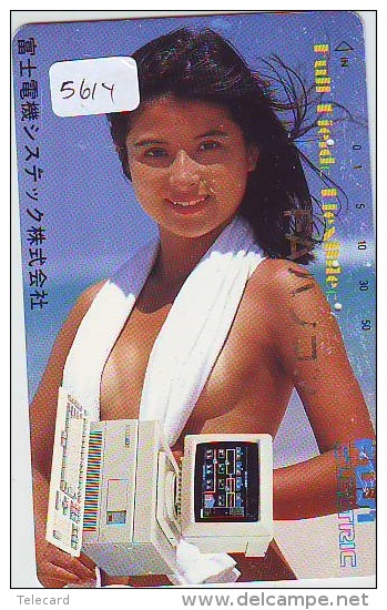 Télécarte Japon EROTIQUE (5614) EROTIC * Japan * ACTRESS  * TK * BIKINI  GIRL * BATHCLOTHES  * FEMME * SEXY LADY - Mode