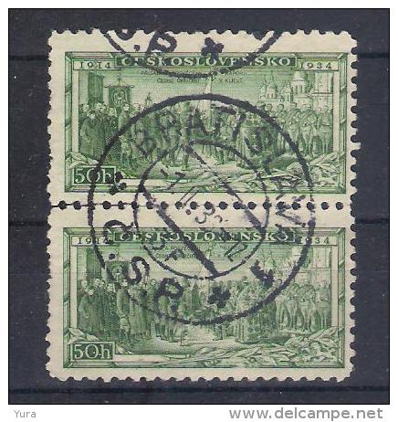 Czechoslovakia  1934  Mi Nr 322 Pair  (a1p4) - Used Stamps