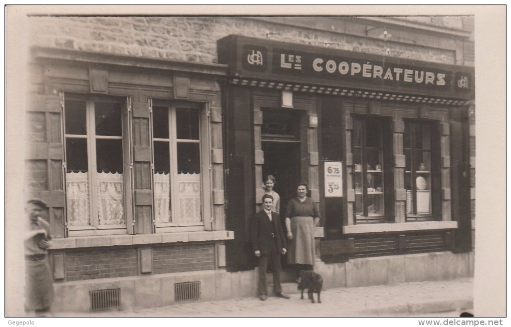 LES COOPERATEURS ( Carte Photo ) - Champagne - Ardenne