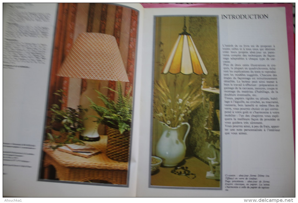 VINTAGE LES ABAT-JOUR-  LAMPSHADES ->DES ACTIVITES PR LES LOISIRS CREATIFS ->LES ABAT-JOUR DESSAIN ET TOIRA MANU PRESSE - Autres & Non Classés