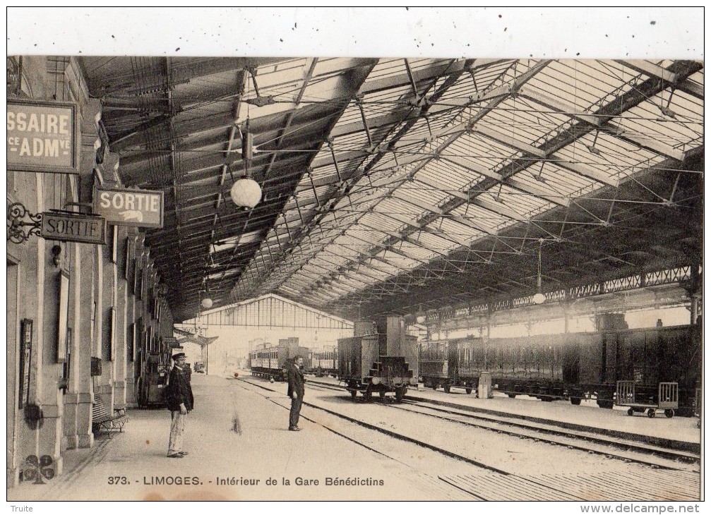 LIMOGES INTERIEUR DE LA GARE BENEDICTINS CHEF DE GARE - Limoges