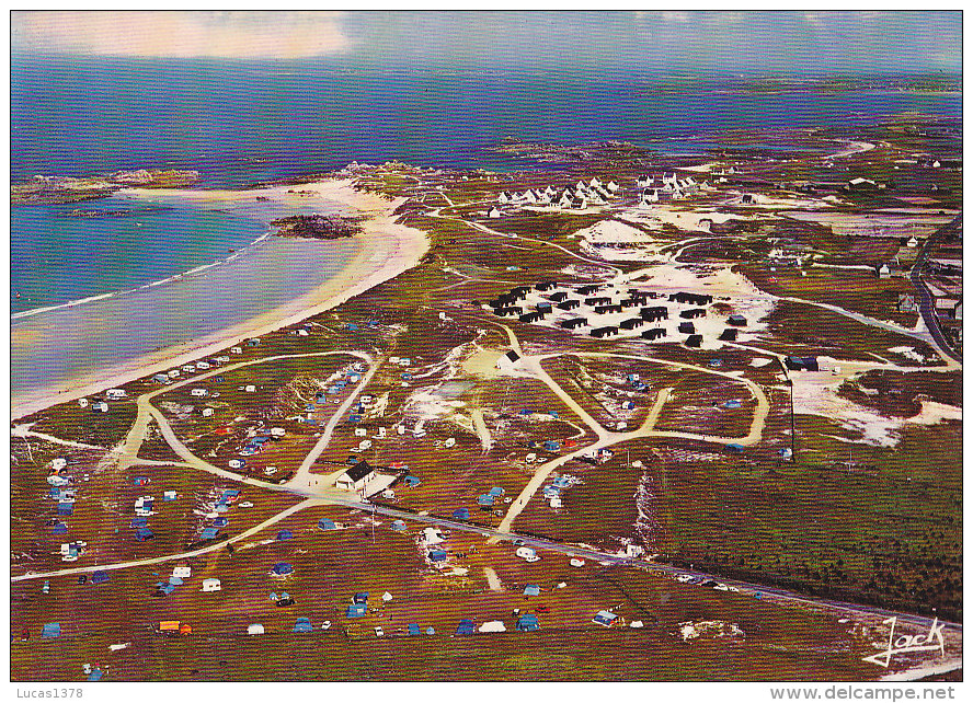 29 / CLEDER / LA PLAGE DES AMIETS / LE CAMPING ET LES BUNGALOWS - Cléder