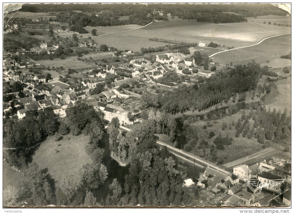 C4834 Cpsm 41 Cellettes - Ensemble Du Bourg - Andere & Zonder Classificatie