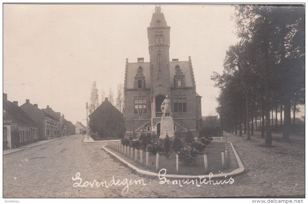 Zwarte Fotokaart Gemeentehuis  Lovendegem - Lovendegem