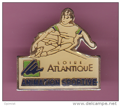 46204-Pin's .Loire Atlantique.Surf... - Sci Nautico