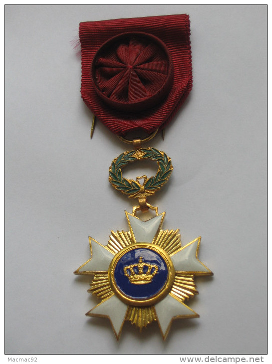 Décoration Civile - Officier De L´ordre De La Couronne    ***** EN ACHAT IMMEDIAT **** - Belgique