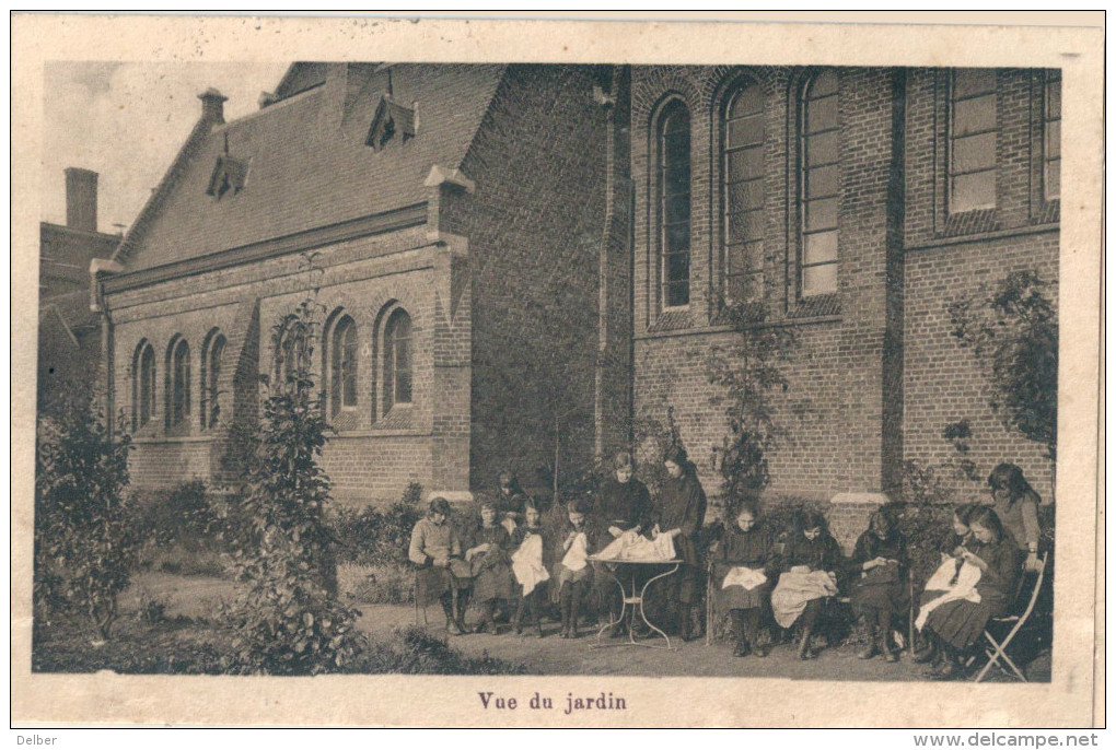 _ik070: Pensinnat Des Srs De St.Vincent De Paul, Roulers - Vue Du Jardin...naaien... - Roeselare