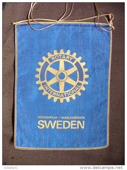 Fanion / Penant:  STOCKOLM-HUMLEGARDEN.   (SWEDEN) -  ROTARY  INTERNATIONAL. - Zweden