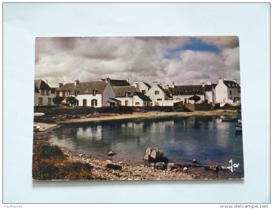 AU FOND DU PETIT PORT    LESCONIL - Plobannalec-Lesconil