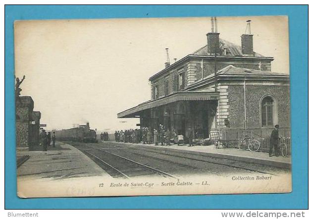 CPA 12 - Chemin De Fer Train Cheminot Gare ECOLE DE SAINT CYR Sortie Galette 78 - St. Cyr L'Ecole