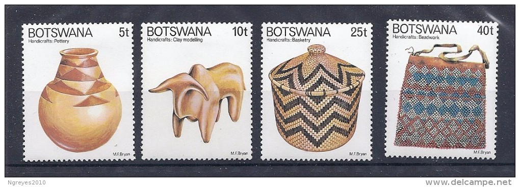 150021685   BOTSWANA  YVERT  Nº  382/5  */MH - Botswana (1966-...)