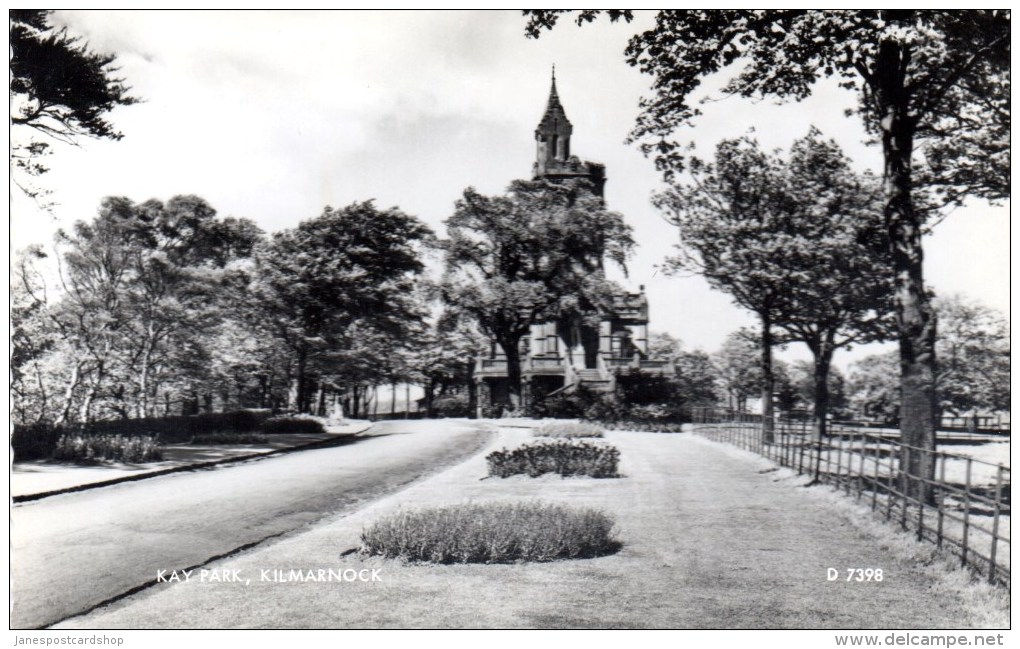 KAY PARK - KILMARNOCK - Real Photographic Postcard - Unused - In Very Good Condition - Valentines No. D7398 - Ayrshire