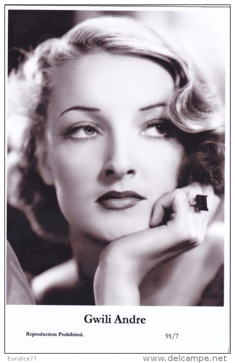 GWILI ANDRE - Film Star Pin Up - Publisher Swiftsure Postcards 2000 - Sin Clasificación