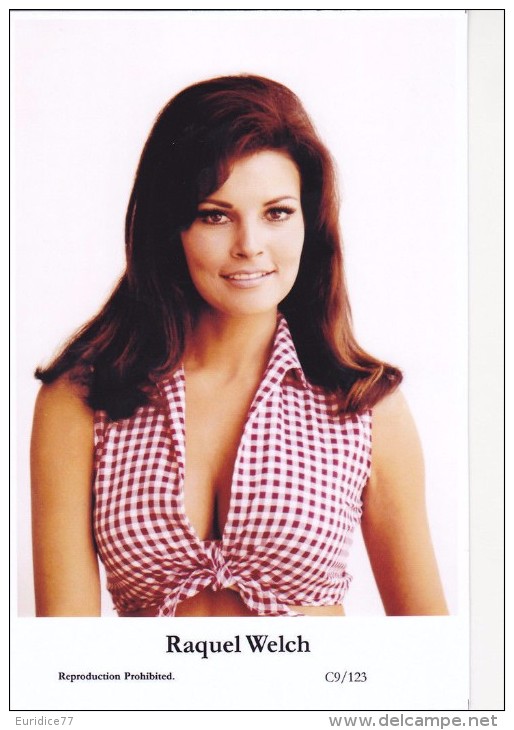 RAQUEL WELCH - Film Star Pin Up - Publisher Swiftsure Postcards 2000 - Sin Clasificación