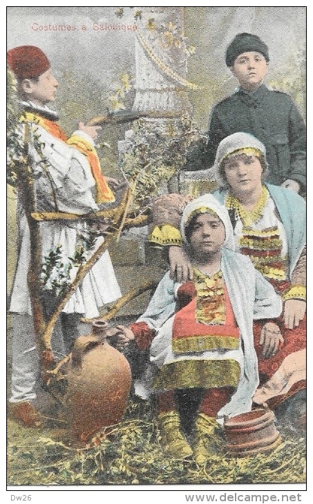 Costumes à Salonique - Famille Grècque - Edition Jacques Saul - Carte Colorisée, Non Circulée - Europa