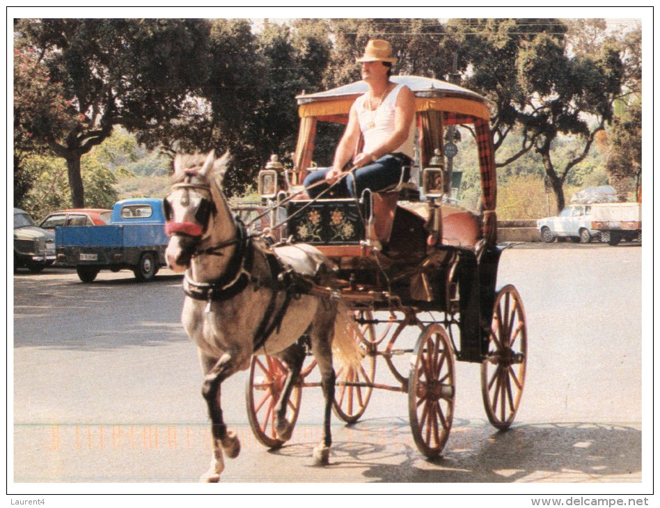 (555) Malta Horse Drawn Carriage (with UK Stamp) - Malte