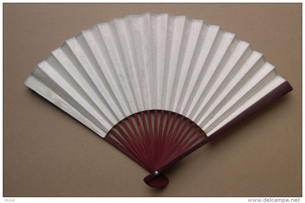 EVENTAIL BOIS BAMBOU ? PAPIER - DECOR ASIE - CHINE - 27 Cm - 2 SCANS - Fans