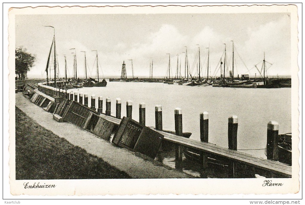 Enkhuizen - Haven  (met Oude Boten/schepen E.d.)  - Noord-Holland / Nederland - Enkhuizen