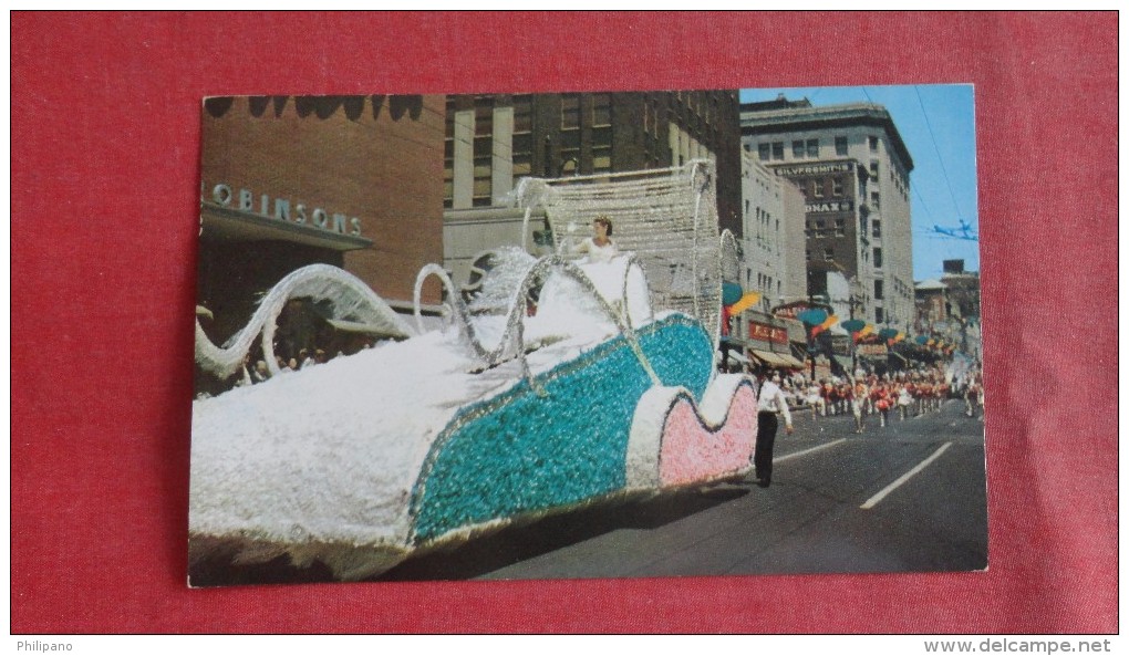 - Cotton Carnival Parade Float  Tennessee> Memphis--     --ref   1926 - Memphis