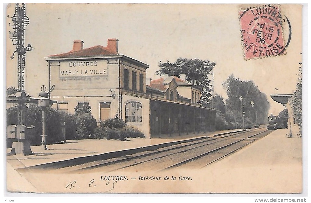 LOUVRES - Intérieur De La Gare - TRAIN - Louvres